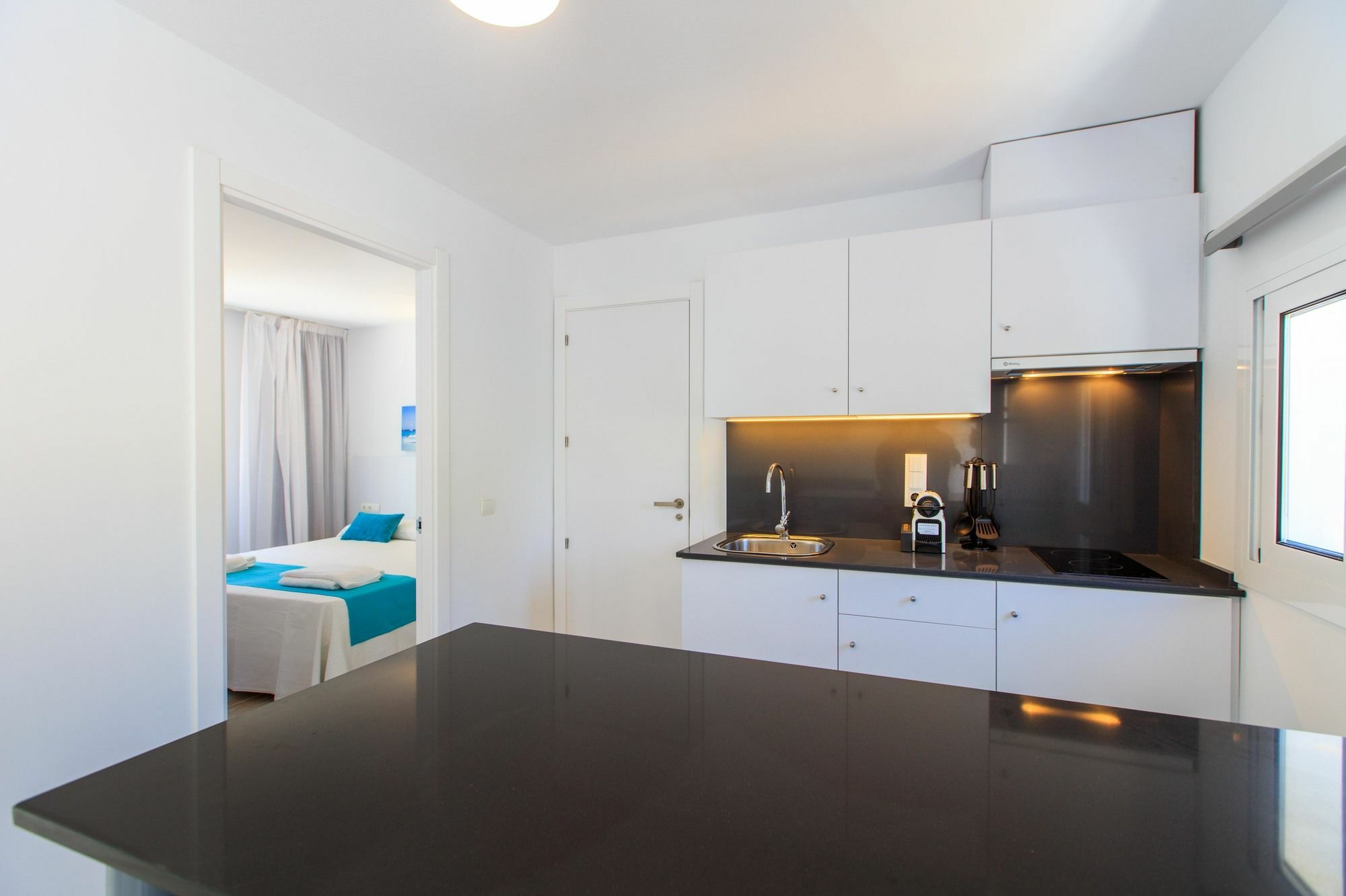 Pinos Playa Suites プラヤ・ミジョーン エクステリア 写真
